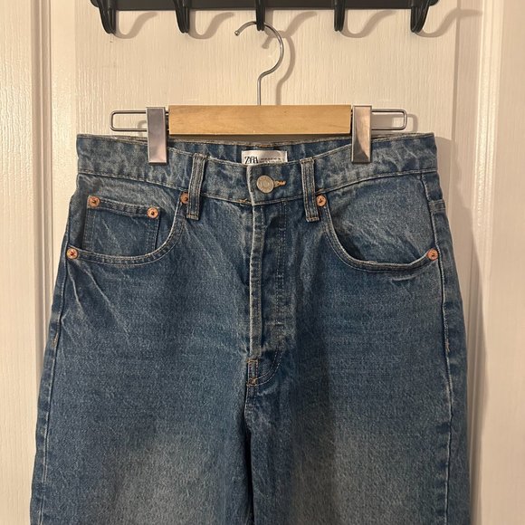 💖HOST PICK💖 ZARA Blue Hi-Rise Straight Leg Jean (Size 6 US/38 EUR) - Picture 5 of 7